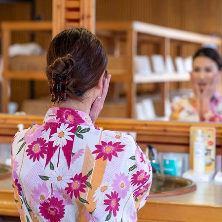 Kusatsu-Onsen Hotel Resort Кусацу Экстерьер фото