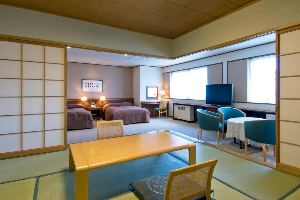 Kusatsu-Onsen Hotel Resort Кусацу Экстерьер фото