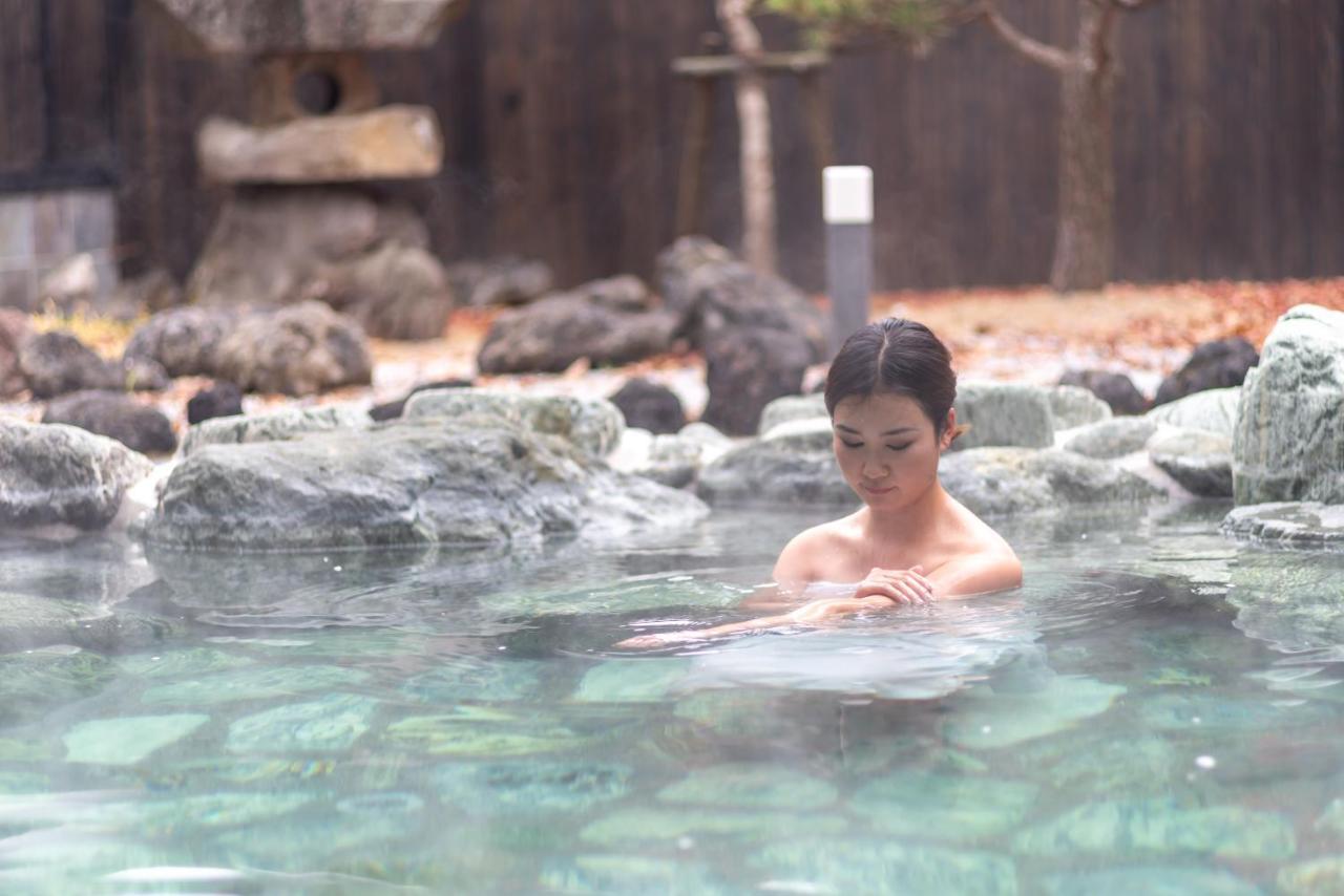 Kusatsu-Onsen Hotel Resort Кусацу Экстерьер фото