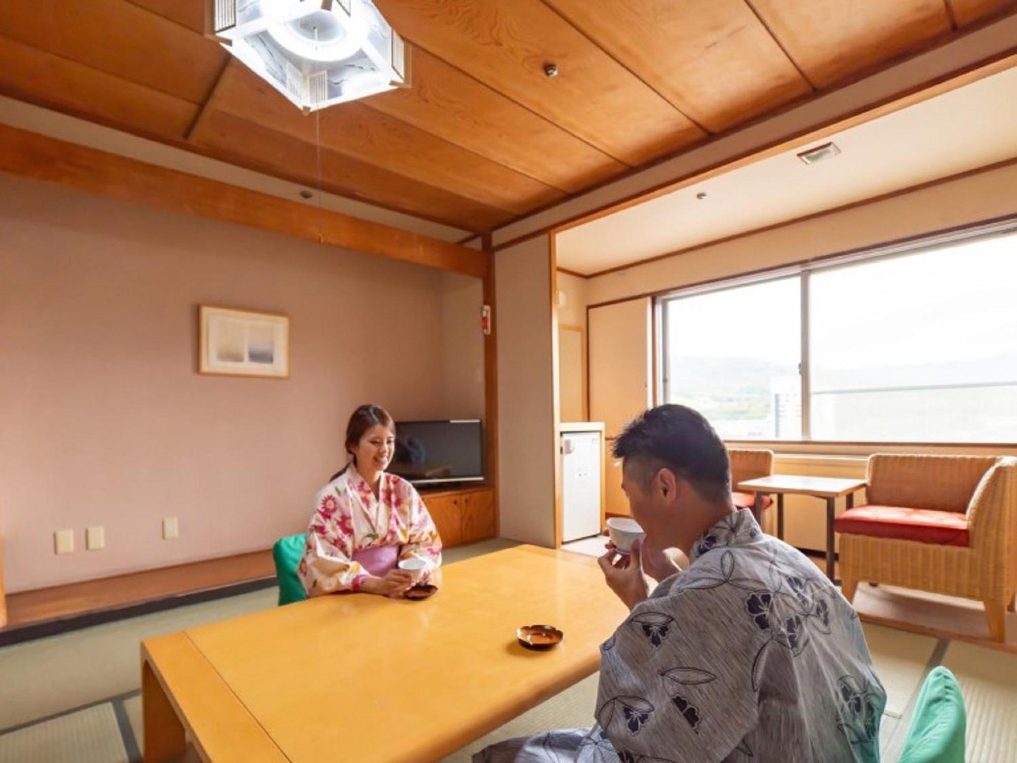 Kusatsu-Onsen Hotel Resort Кусацу Экстерьер фото