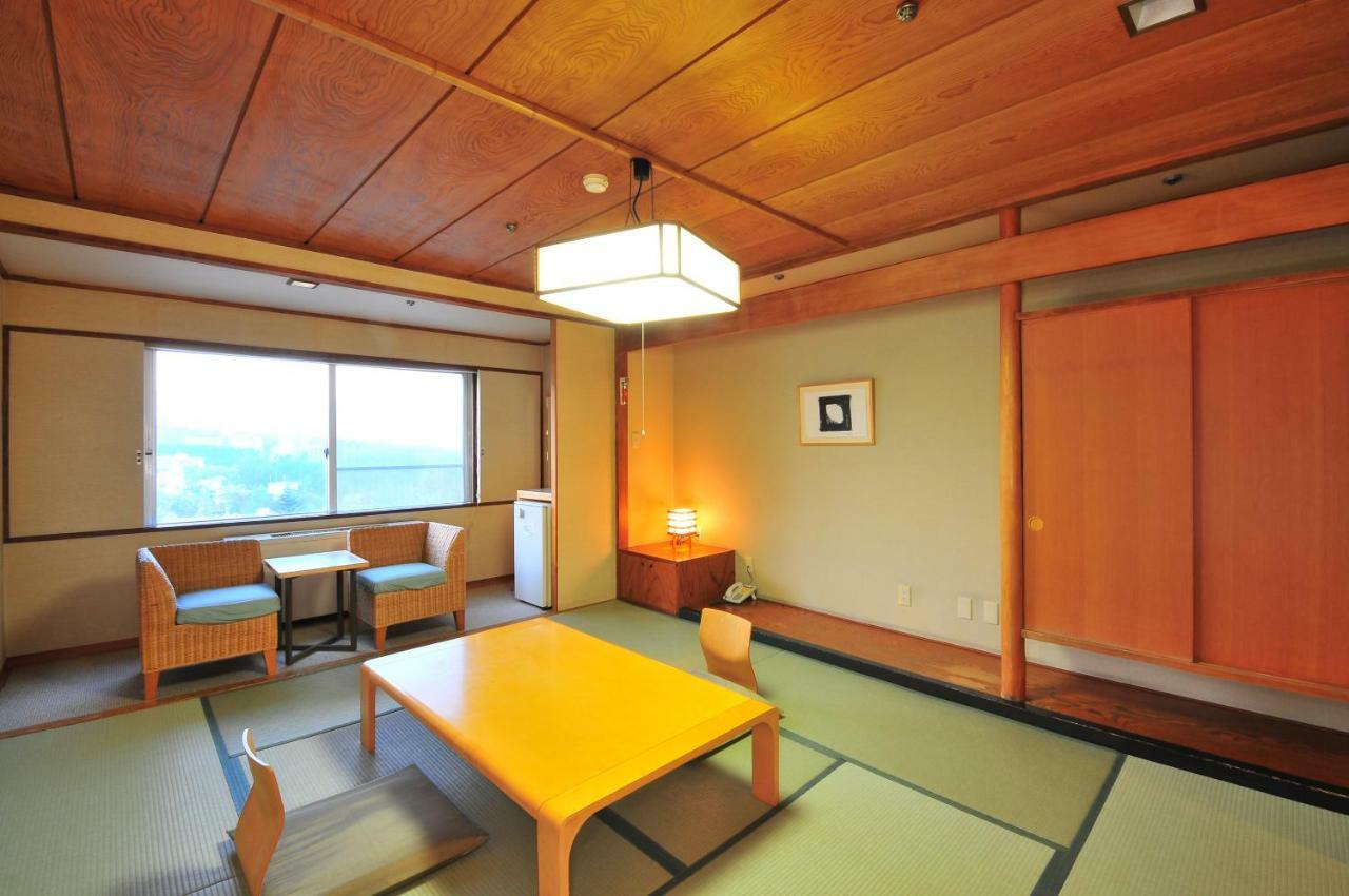 Kusatsu-Onsen Hotel Resort Кусацу Номер фото