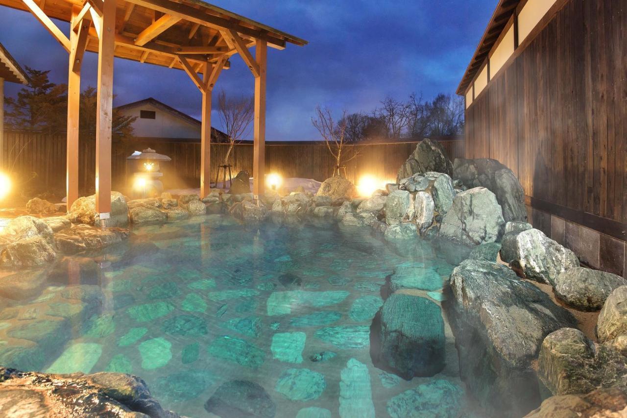 Kusatsu-Onsen Hotel Resort Кусацу Экстерьер фото