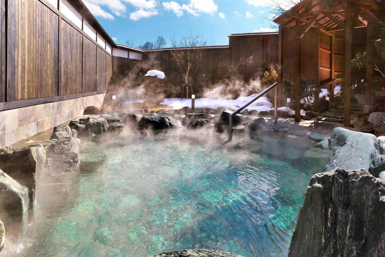 Kusatsu-Onsen Hotel Resort Кусацу Экстерьер фото